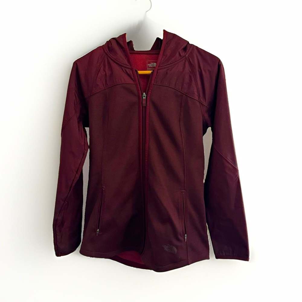 The North Face Women's S Burgundy Hooded Full Zip Jacket windbreaker polka dot